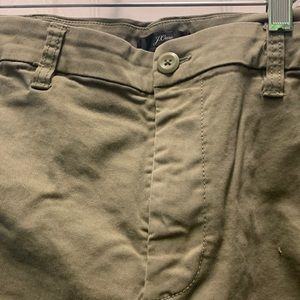 JCrew army green size 30 P women’s chinos